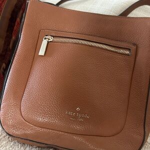 Kate Spade Tan Leather crossbody purse